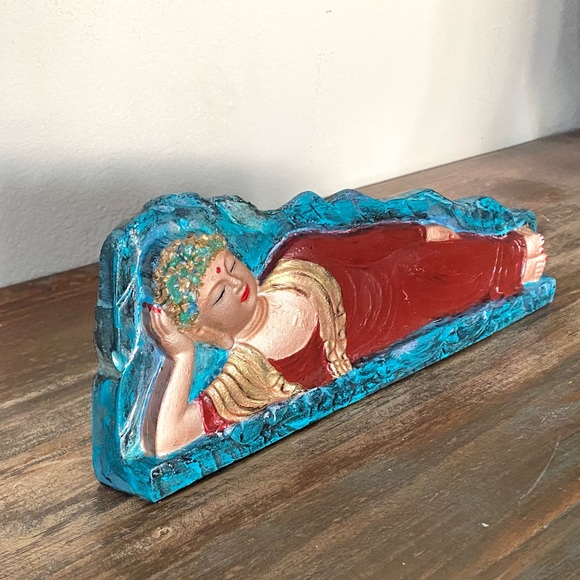 COPY - Handmade and painted cement Buddha statue. - Picture 3 of 3